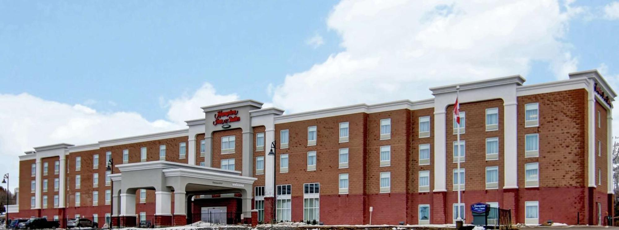 Hampton Inn & Suites Saint John Buitenkant foto